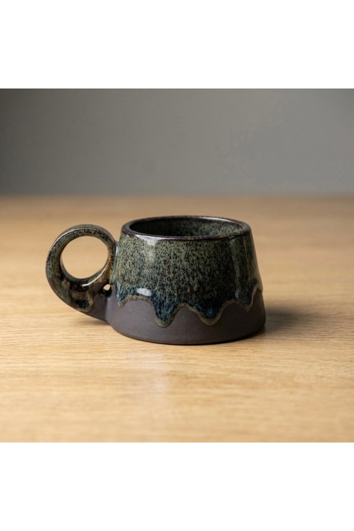 Hâle Kupa — Hâle · Siyah, görsel 1